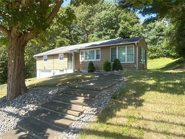 63 Higby RD, Utica, NY 13501