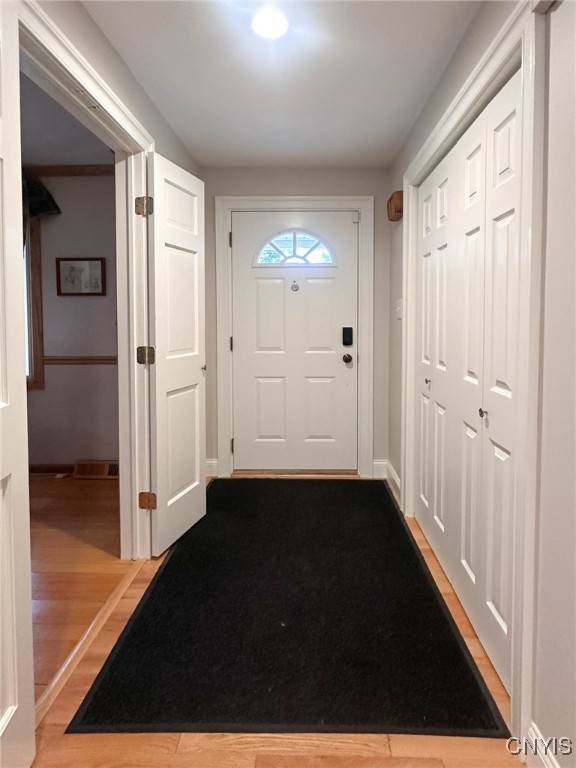 22 Canterbury RD, New Hartford, NY 13413