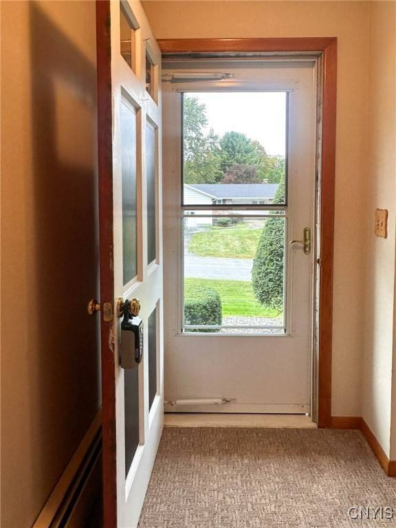 61 Janet TER, New Hartford, NY 13413