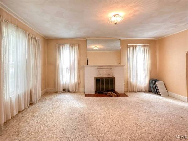 34 Proctor BLVD, Utica, NY 13501