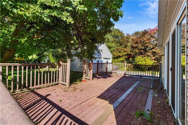 2812 Ogden PL, Utica, NY 13501