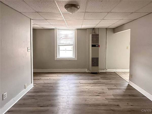 910 Downer AVE, Utica, NY 13502