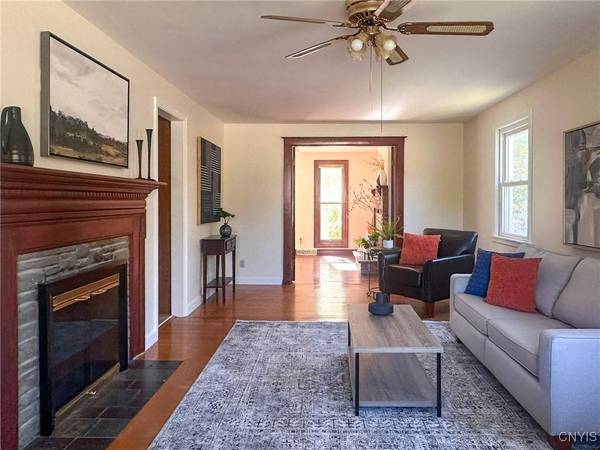 12 Eastwood AVE, Utica, NY 13501