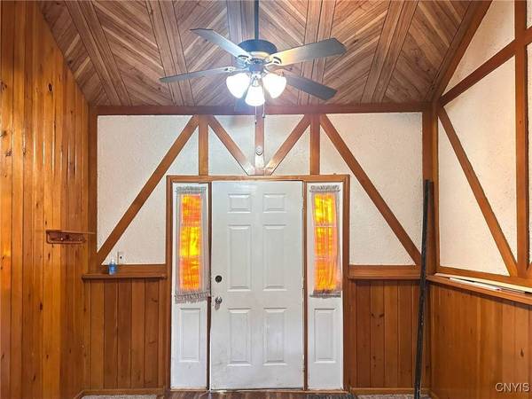 710 Cosby RD, Utica, NY 13502