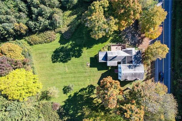 415 Higby RD, New Hartford, NY 13413