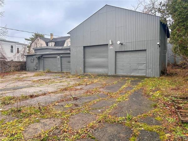 403 Bacon ST, Utica, NY 13501