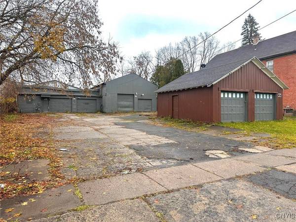 403 Bacon ST, Utica, NY 13501