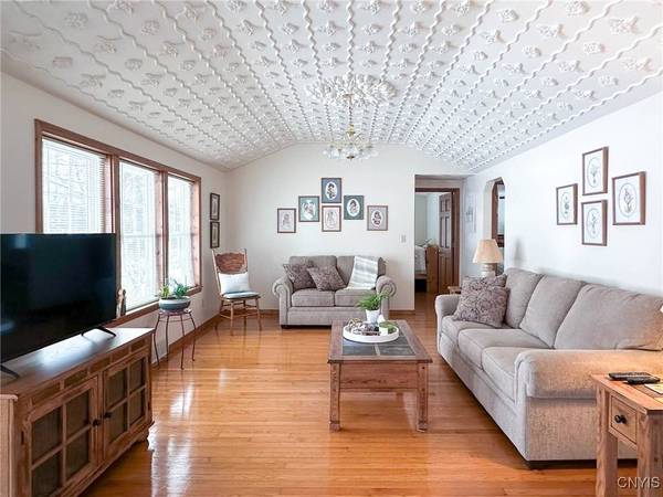 5621 Trenton RD, Utica, NY 13502