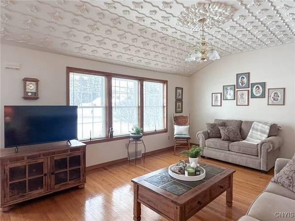 5621 Trenton RD, Utica, NY 13502