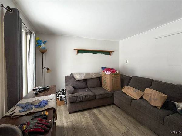 43 White ST, Clinton, NY 13323