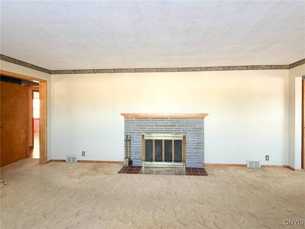 1210 Garden RD, Utica, NY 13501