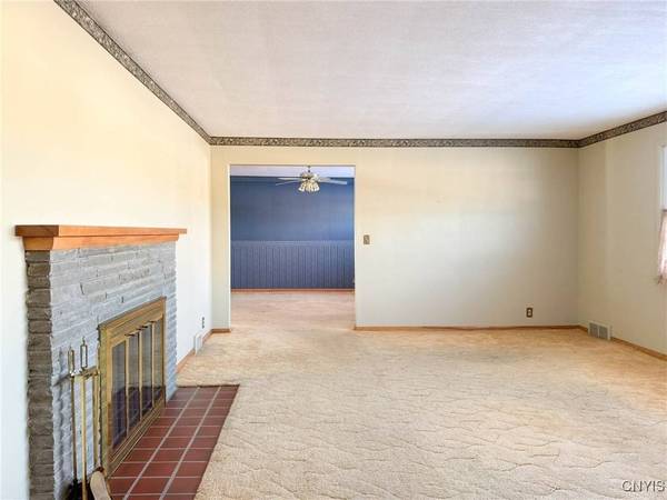 1210 Garden RD, Utica, NY 13501