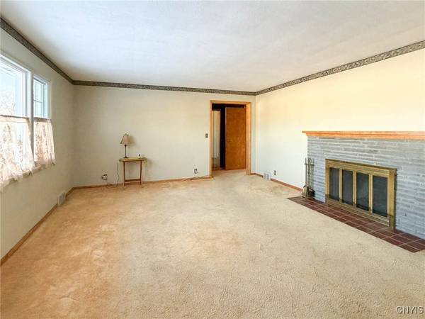 1210 Garden RD, Utica, NY 13501