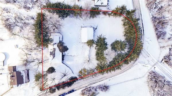 20 Cascade DR, New Hartford, NY 13413