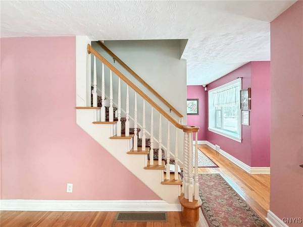 2642 Remington RD, Utica, NY 13501