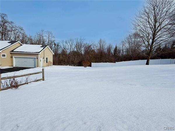 111 Homewood DR, Clinton, NY 13323