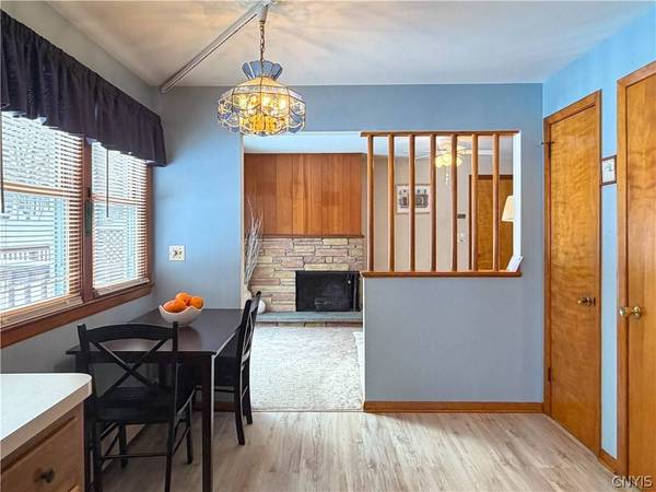 61 Janet TER, New Hartford, NY 13413