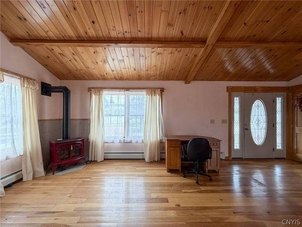 1815 School ST, Leonardsville, NY 13364