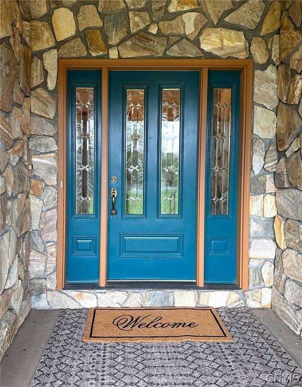 2354 Middle RD, Oneida, NY 13421