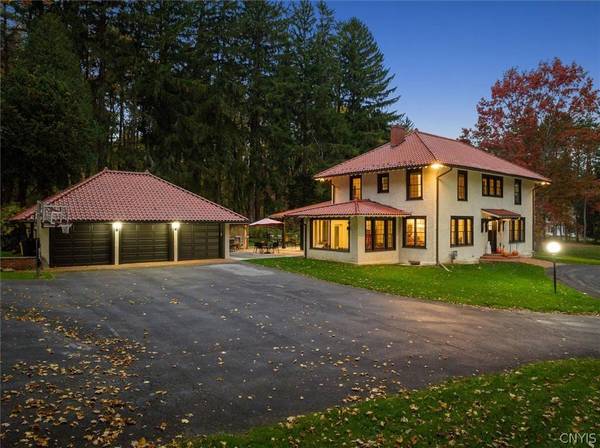 28 Jordan RD, New Hartford, NY 13413