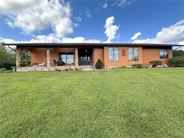 2354 Middle RD, Oneida, NY 13421