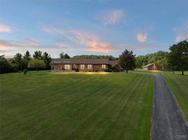 2354 Middle RD, Oneida, NY 13421