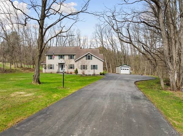 9211 Grange Hill RD, New Hartford, NY 13413