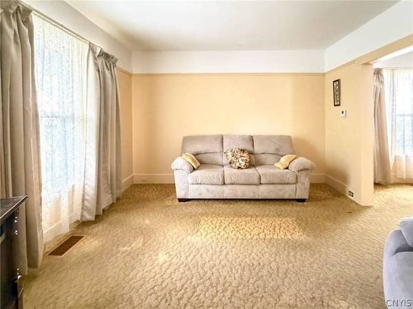 1162 Hammond AVE, Utica, NY 13501