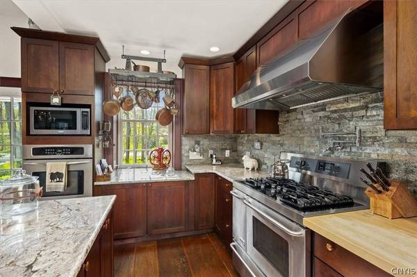 1322 Albany RD, Clayville, NY 13322
