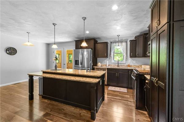 7900 Toad Hollow RD, Barneveld, NY 13304