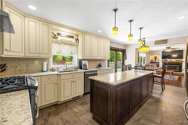 7245 E Carter RD, Westmoreland, NY 13490