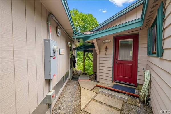 253 Silverstone RD, Remsen, NY 13438