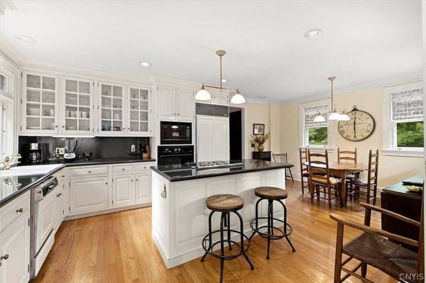 148 Clinton ST, Whitesboro, NY 13492