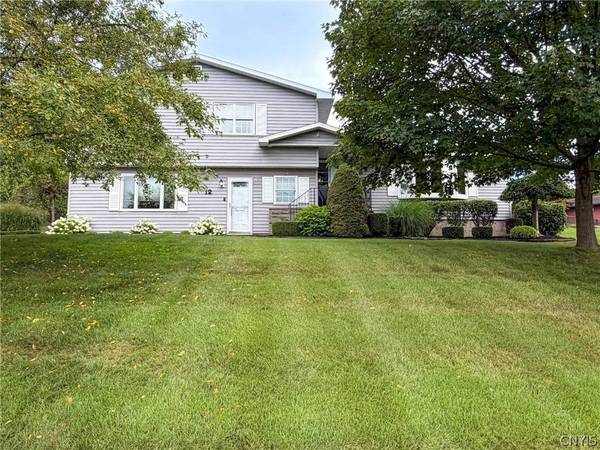 12 Gilbert RD, Whitesboro, NY 13492