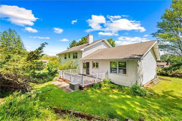 78 Taber RD, New Hartford, NY 13413