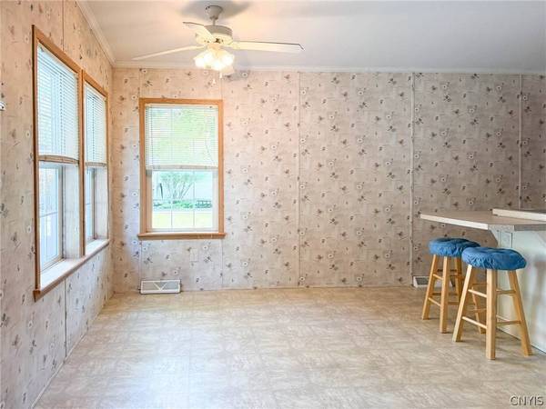 29 Horizon DR, New Hartford, NY 13413