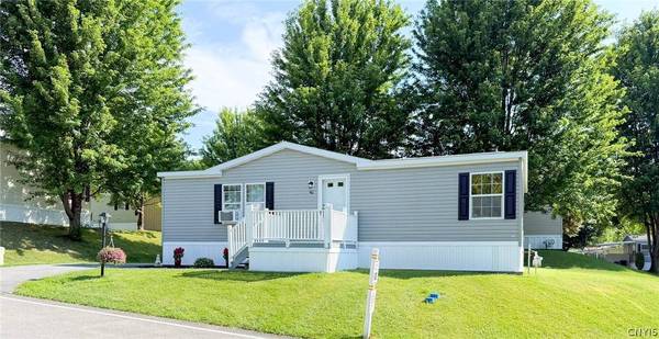 29 Horizon DR, New Hartford, NY 13413
