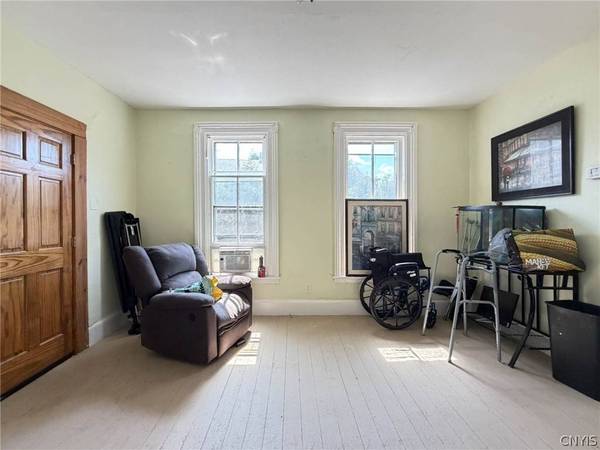 604 Mohawk ST, Utica, NY 13501