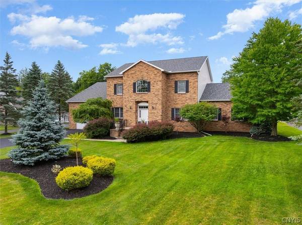 104 Stonebridge CT, New Hartford, NY 13413