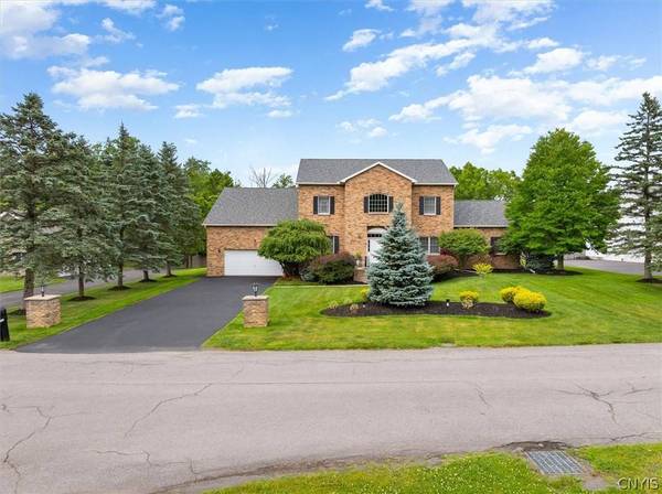 104 Stonebridge CT