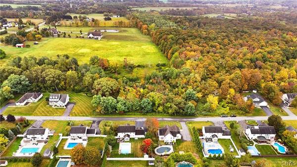 00 Pebble Creek LN, New Hartford, NY 13413