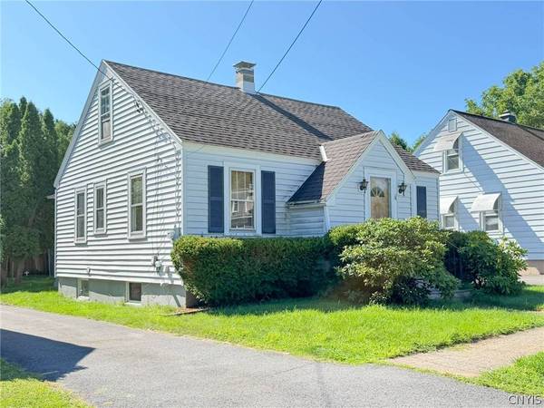 8 Dexter ST
