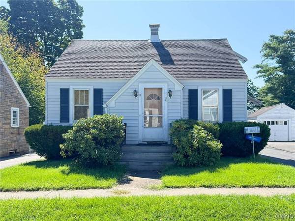8 Dexter ST, Whitesboro, NY 13492
