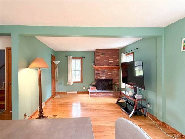 119 Kensington DR, Utica, NY 13501