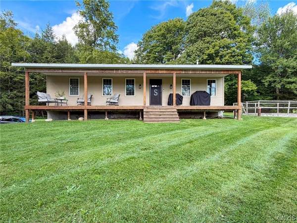 8665 E Floyd RD, Holland Patent, NY 13354