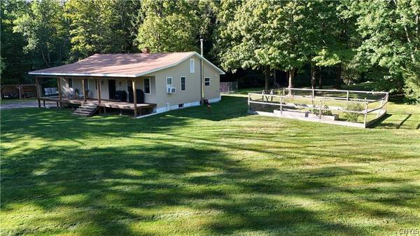 8665 E Floyd RD, Holland Patent, NY 13354