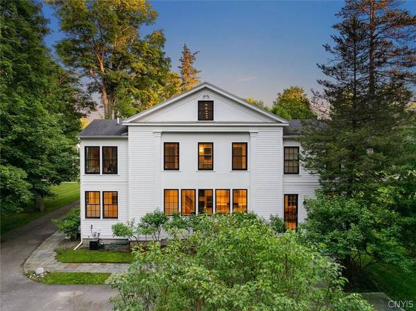 76 College ST, Clinton, NY 13323