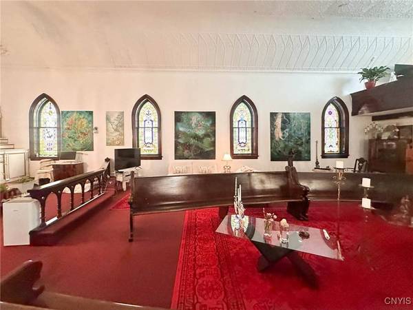 618 E Gansevoort ST, Little Falls, NY 13365