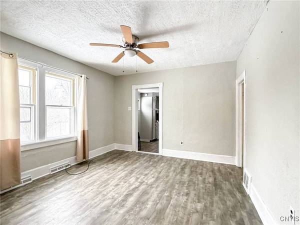 16 1st ST, Yorkville, NY 13495