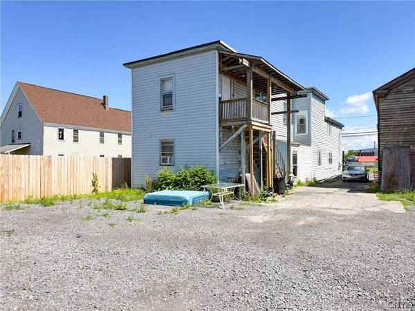 742 Jay ST, Utica, NY 13501